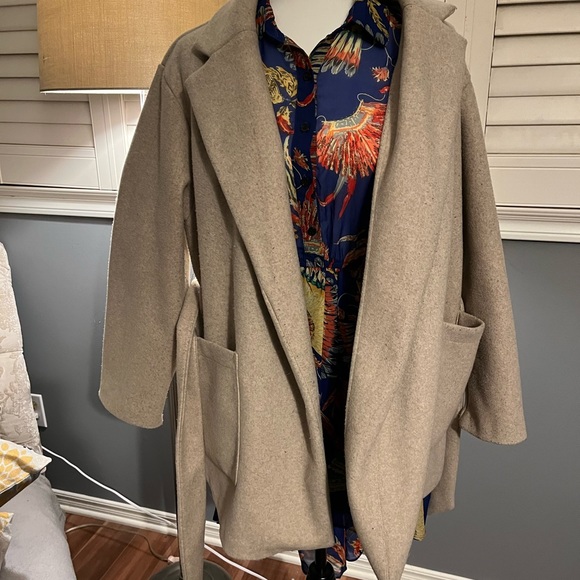 Zara size L spring/fall wrap jacket - Picture 8 of 8
